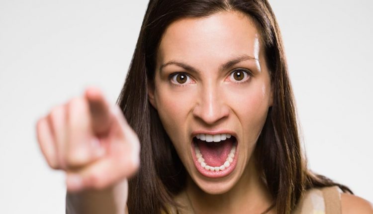 علت عصبانیت زنان چیست